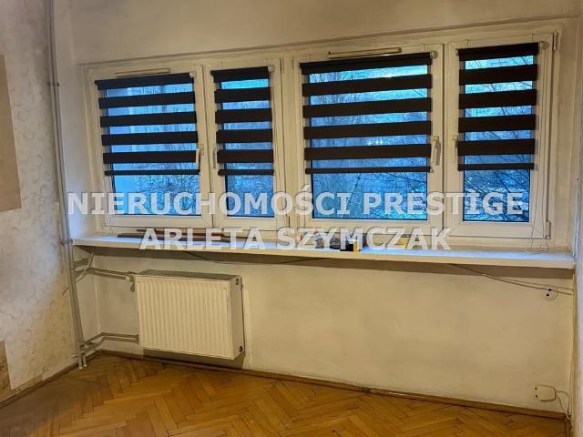 Mieszkanie do remontu z potencjałem w centrum Jastrzębia