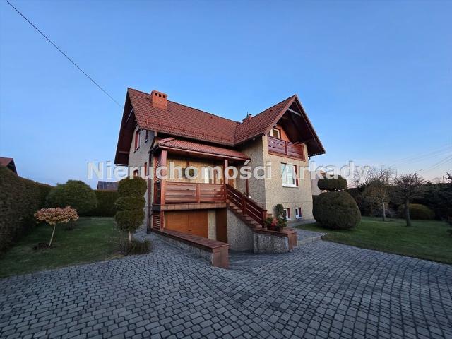 Dom 110 m² z garażem i dużą działką w Szotkowicach