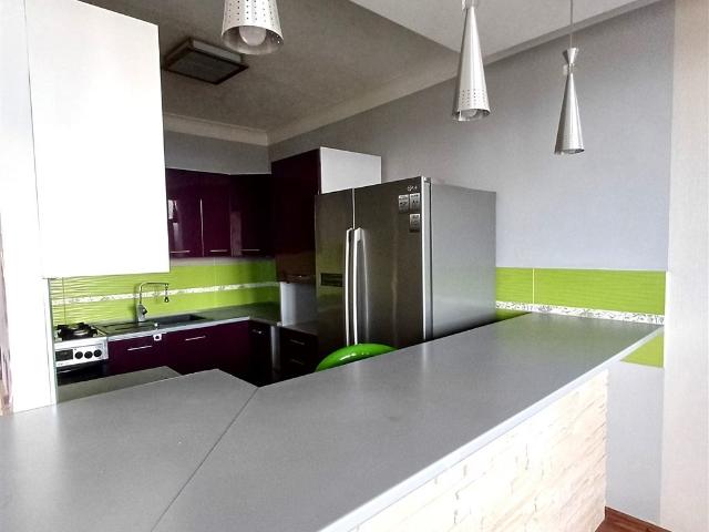 Wyjątkowe 4 pokojowe mieszkanie z balkonem i komórką