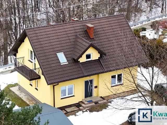 Polecam gotowy dom 115 m² z balkonem garażem i wyposażeniem