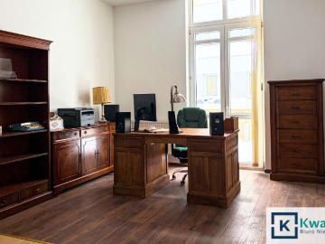 Ekskluzywny lokal biurowy 65 m² z antykami na ul. Asnyka