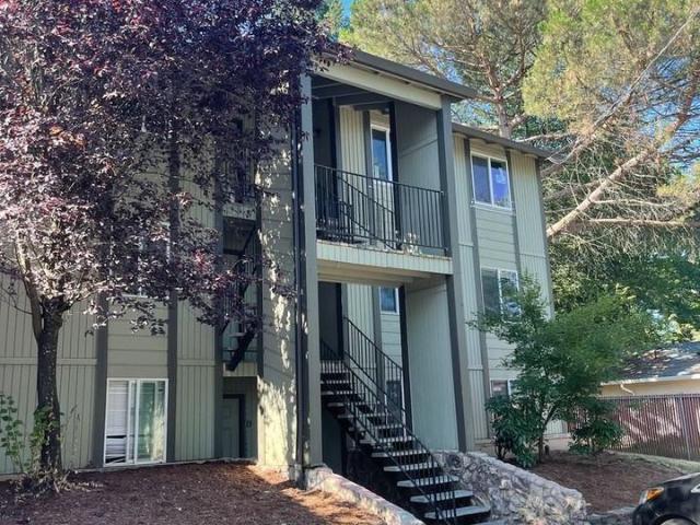 Jasmine Court 2 Bedroom Apartment for Rent at 13410 Se Powell Blvd, Portland, OR 97236 Powellhurst Gilbert