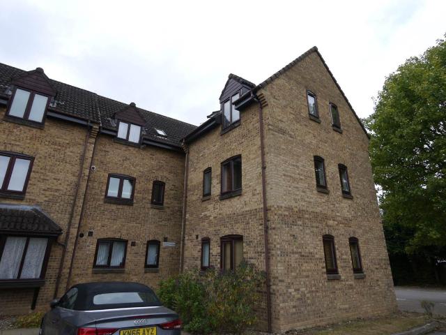 Jasmine Gardens, Hatfield AL10, Studio to rent, £995 pcm | PrimeLocation