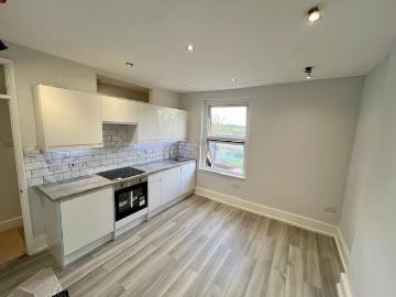 Jasmine Grove, London SE20 Studio to rent £1,075 pcm £248 pw