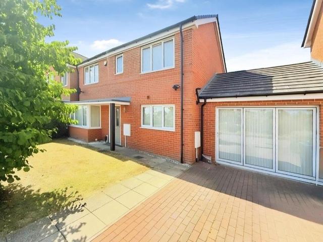 Jasmine Walk, Birmingham 3 bed house to rent £1,495 pcm £345 pw