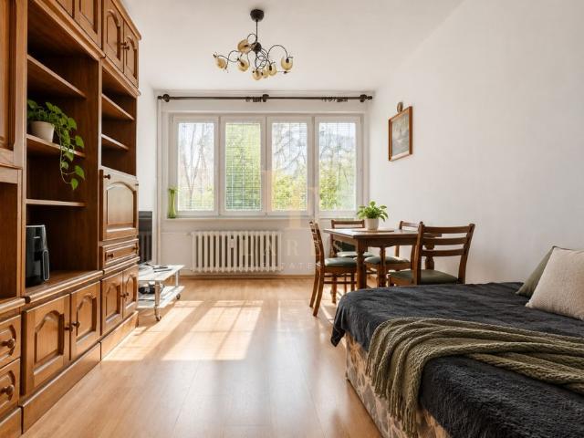 Jasne 30 m² | Zielona okolica | Osobna kuchnia