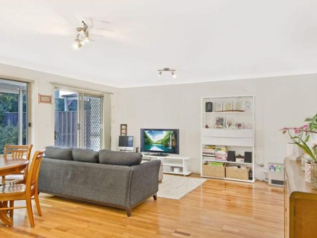 Jasper Road Public School Catchment! Charming Home with Spacious Living Area