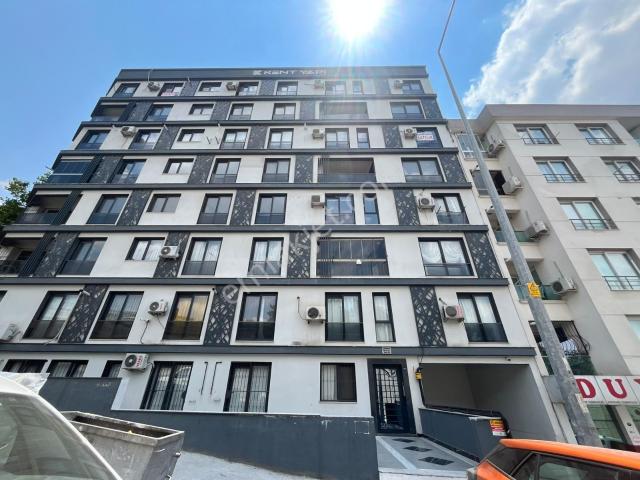 Jasse'den Buca Lale'li Merkezi Konumda Eşyalı 2+0 Kiralık Daire