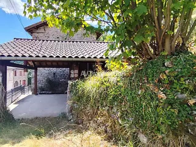 Jaujac 07380 Achat / Vente maison 4 pièces t4 terrasse parking