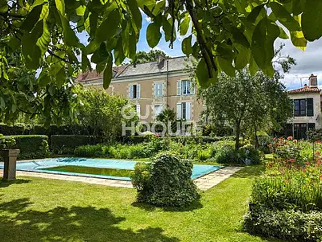 Jaunay Marigny 86130 Achat / Vente maison 7 pièces t7 au dernier étage piscine
