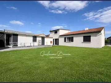 Jaunay Marigny 86130 Achat / Vente maison 6 pièces t6 jardin terrasse