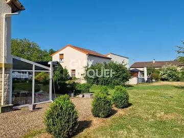 Jaunay Marigny 86130 Achat / Vente maison 8 pièces t8 piscine terrasse