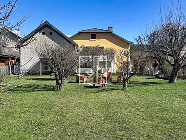 Jausiers 04850 Achat / Vente maison 10 pièces t10