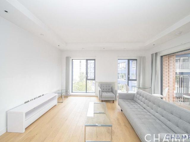 Java House, Botanic Square E14, 2 bed flat to rent, £3,055 pcm | PrimeLocation
