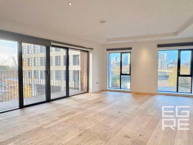 Java House, 15 Botanic Square, London E14, 2 bed flat to rent, £2,700 pcm | PrimeLocation