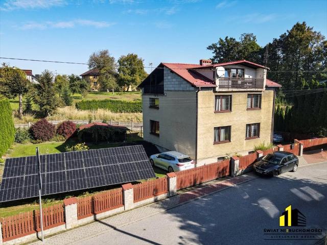 Przestronny dom 229 m² z garażem i altaną w Jawiszowicach