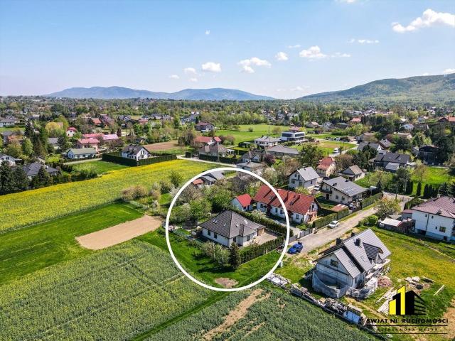 Do sprzedania przestronny dom z jacuzzi i ogrodem w Jaworzu