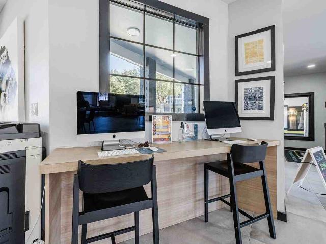 Jaxon 2 Bedroom Apartment for Rent at 2502 Burney Oaks Ln, Arlington, TX 76006