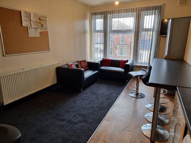 Jay House, Flat 3, 88 London Road, Leicester LE2, 6 bed shared accommodation to rent, £2,535 pcm | PrimeLocation