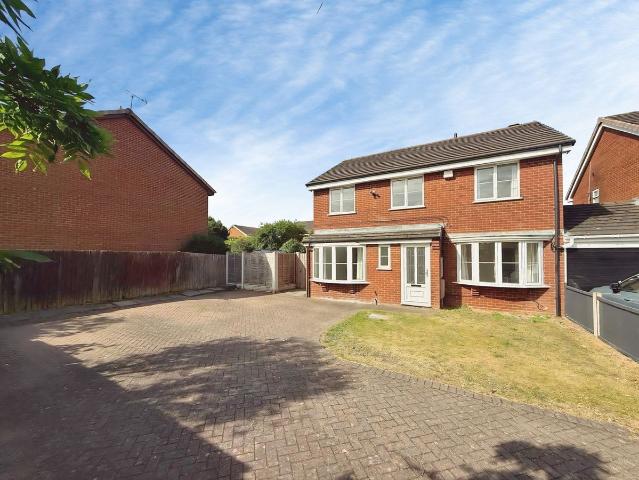 Jay Park Crescent, Kidderminster DY10, 4 bed detached house to rent, £1,750 pcm | PrimeLocation
