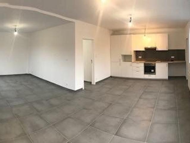 Jemeppe Sur Sambre spacieux appartement