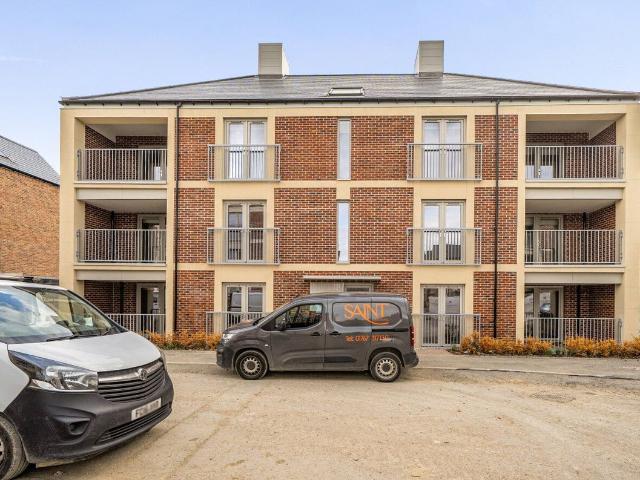 Jenyns Drive, Cambridge, Cambridgeshire CB3, 2 bed flat to rent, £1,650 pcm | PrimeLocation
