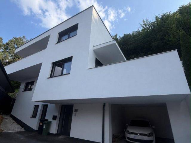 JENBACH Sonnige, vollmöblierte 2 Zi. Mietwohnung mit Terrasse Erstbezug!