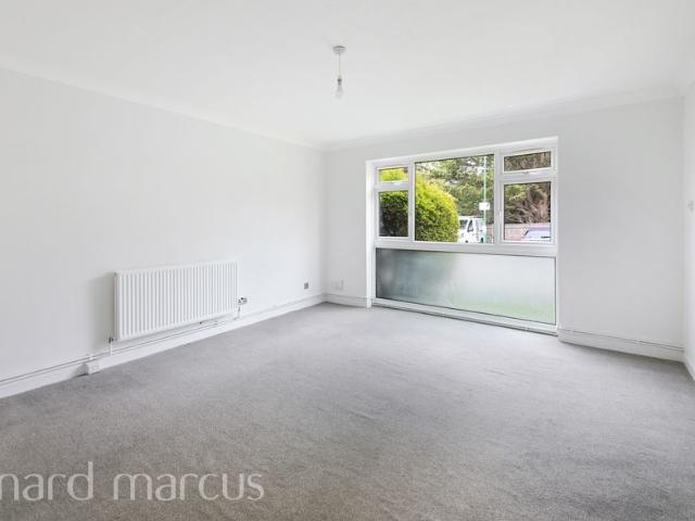 Jengar Close, Sutton