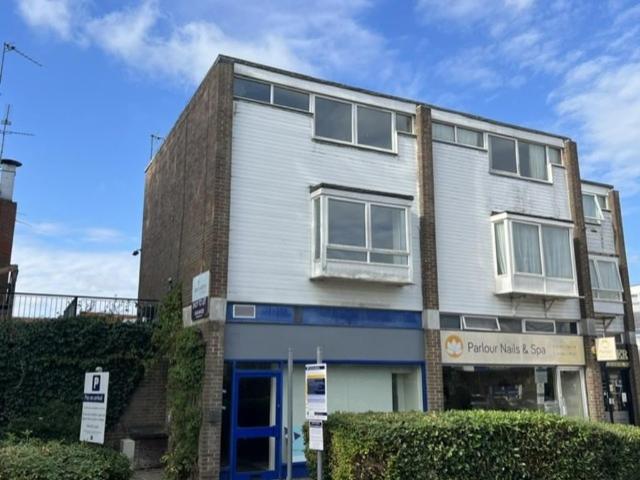 Jengers Mead, Billingshurst 2 bed maisonette to rent £1,200 pcm £277 pw