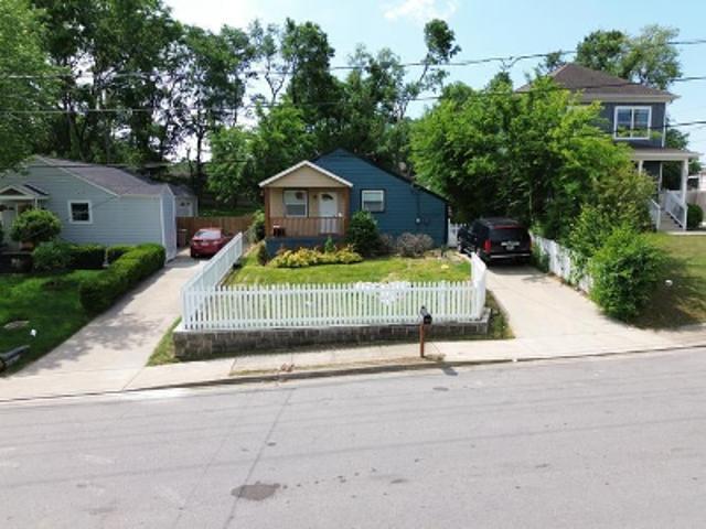 Jenkins St