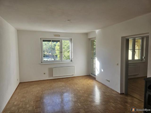 Jennersdorf: Familienwohnung mit Südbalkon