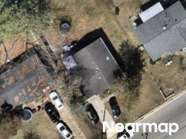 Jenness Ln