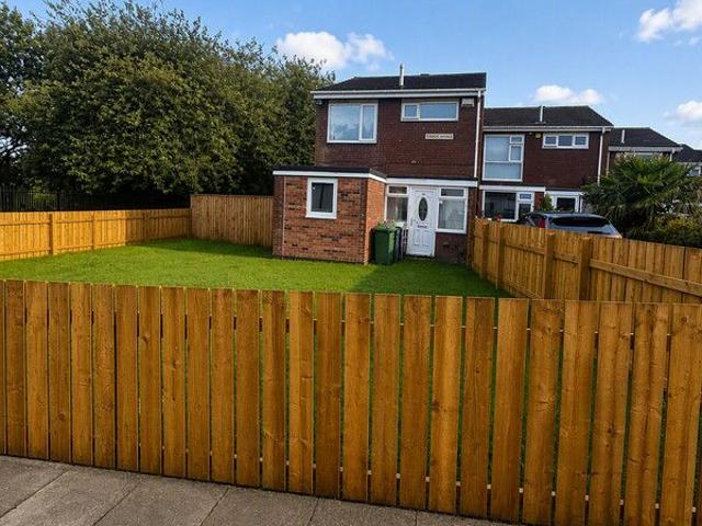 Jennifer Avenue, Sunderland SR5, 4 bed detached house to rent, £1,050 pcm | PrimeLocation
