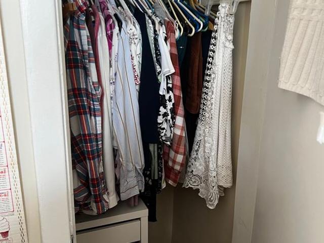 Jennifer Latreille Has an Apartment