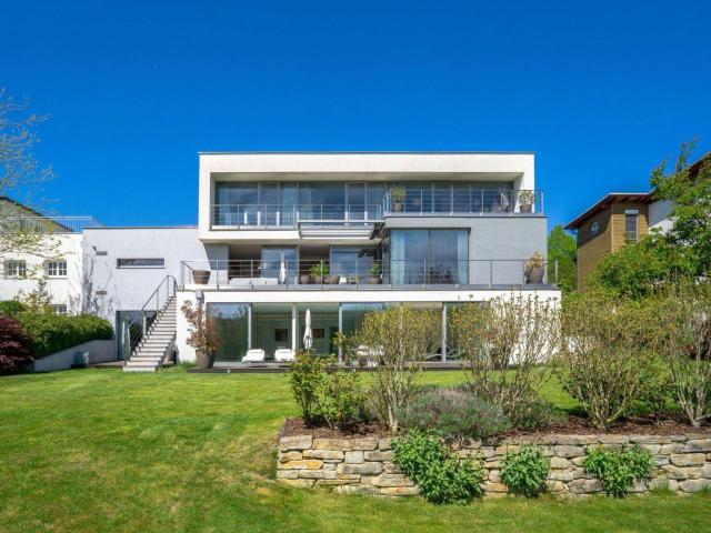 Jeder Tag wie Urlaub – Stilvolles Architektenhaus am Kaiserspitz in sonniger Ruhelage mit Panoramablick