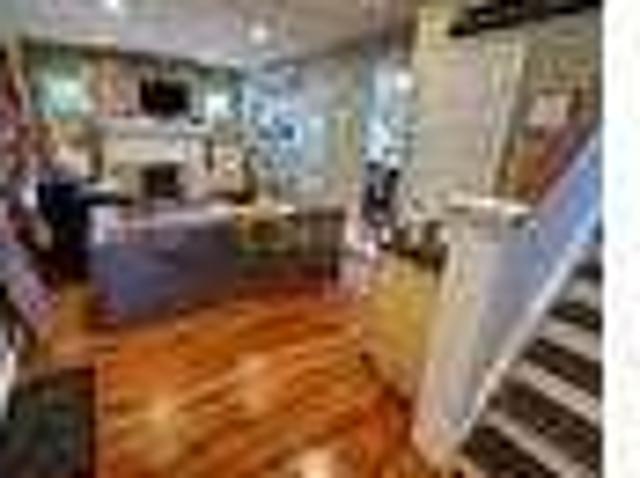 Jefferson Chalmers Detroit 3 bedroom house with AC