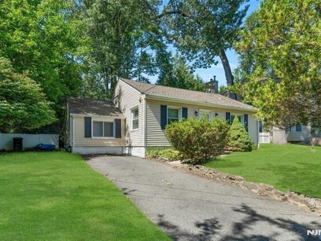 Jefferson Ave, Cresskill, Home For Sale
