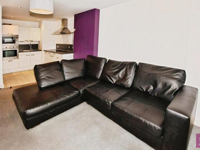Jefferson Place, 1 Fernie Street. 1 bed flat to rent £1,050 pcm £242 pw