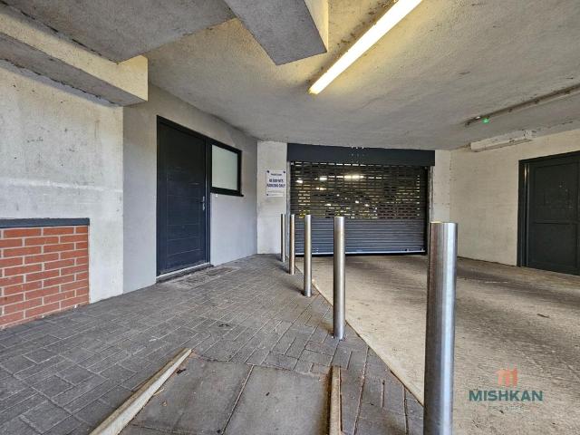 Jefferson Place, Fernie Street. 1 bed flat to rent £1,050 pcm £242 pw