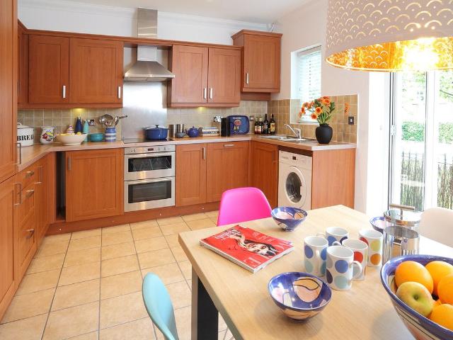 Jekyll Close, Stoke Gifford, Bristol, Bristol BS16, 6 bed semi detached house to rent, £4,050 pcm | PrimeLocation