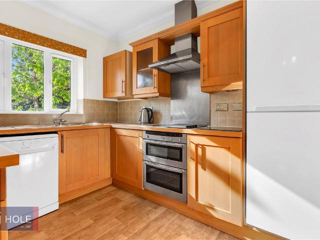 Jekyll Close, Stoke Park, Bristol BS16, 6 bed town house to rent, £4,000 pcm | PrimeLocation