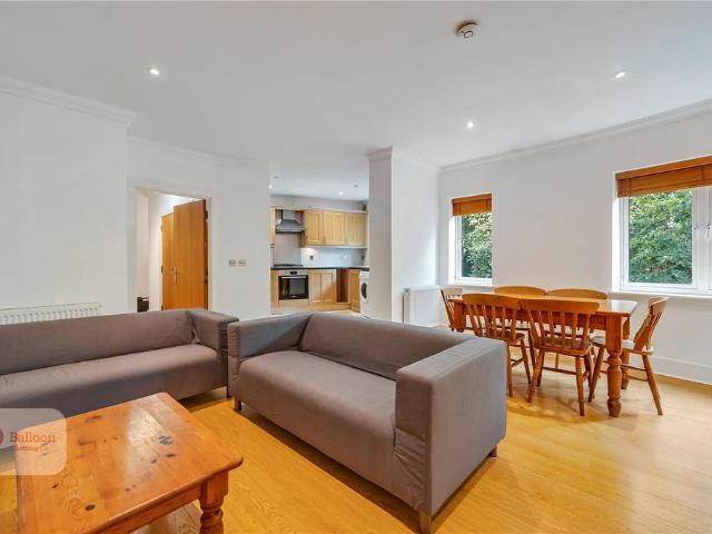 Jekyll Close, Stoke Park, Bristol. 3 bed apartment to rent £2,200 pcm £508 pw