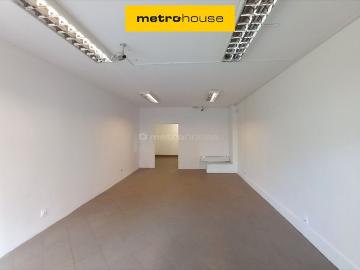 Lokal użytkowy 43,9 m² z dużą witryną i dwoma wejściami