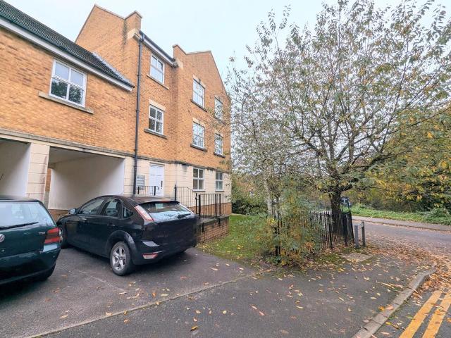 Jellicoe Avenue, Stapleton, BRISTOL 2 bed apartment to rent £1,550 pcm £358 pw