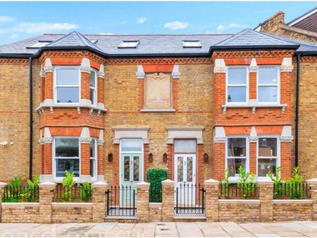 Jephtha Road, London, SW18 3 bed house to rent £6,000 pcm £1,385 pw