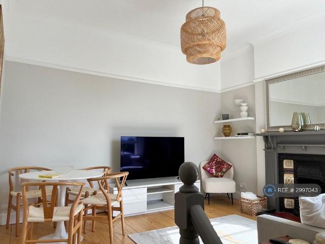 Jerningham Road, London, SE14 1 bed flat to rent £1,800 pcm £415 pw