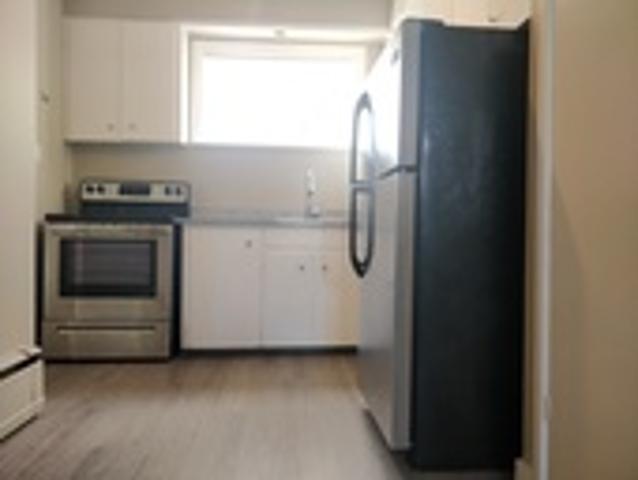 Jerry Place Apartments | 2300 Abbott Road