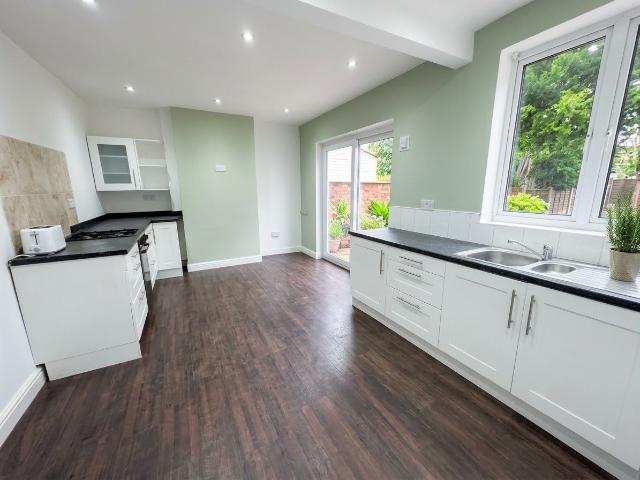 Jerrys Lane, Birmingham B23, 3 bed property to rent, £1,250 pcm | PrimeLocation