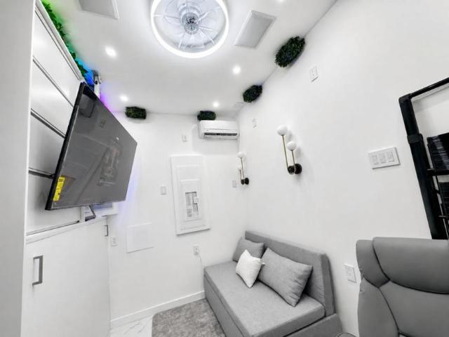 Jersey City NJ 07305 106026843