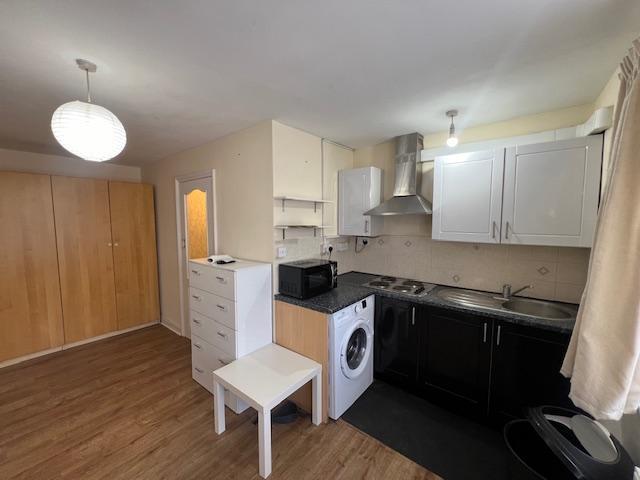 Jersey Road, Isleworth TW7 Studio to rent £1,200 pcm £277 pw